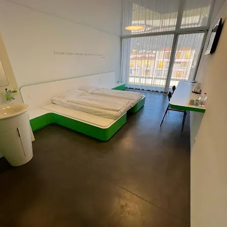 Chromotel Self Check-in Hotel Mezzovico