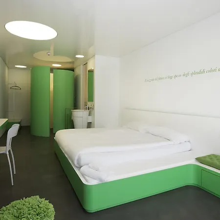 Chromotel Self Check-in Hotel