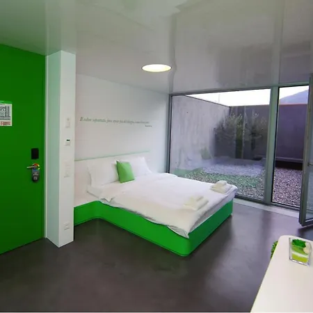 Chromotel Self Check-in 3*