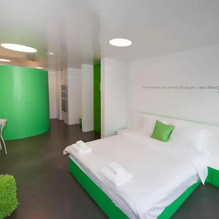 Chromotel Self Check-in Mezzovico