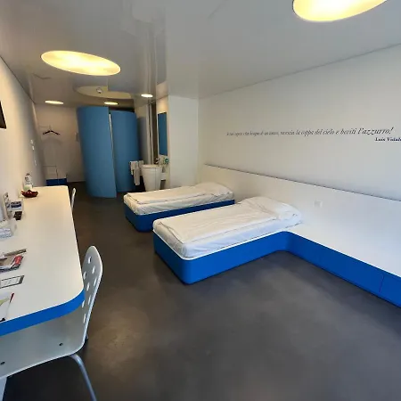 Chromotel Self Check-in 3*