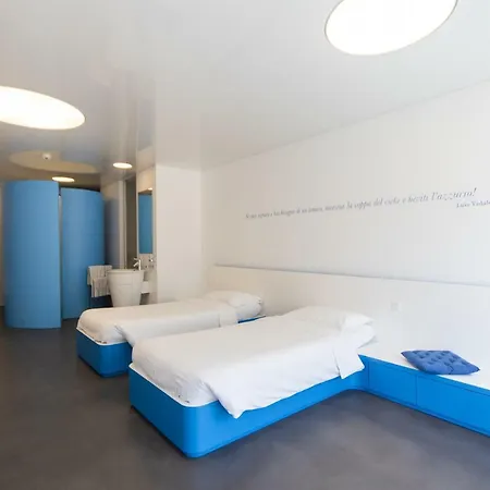 Chromotel Self Check-in Hotel 3*